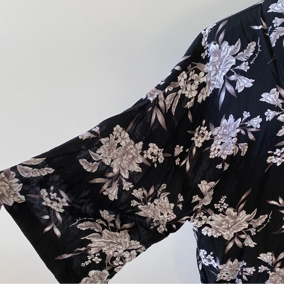 Spiritual Gangster Maya Floral Kimono - Picture 3 of 6